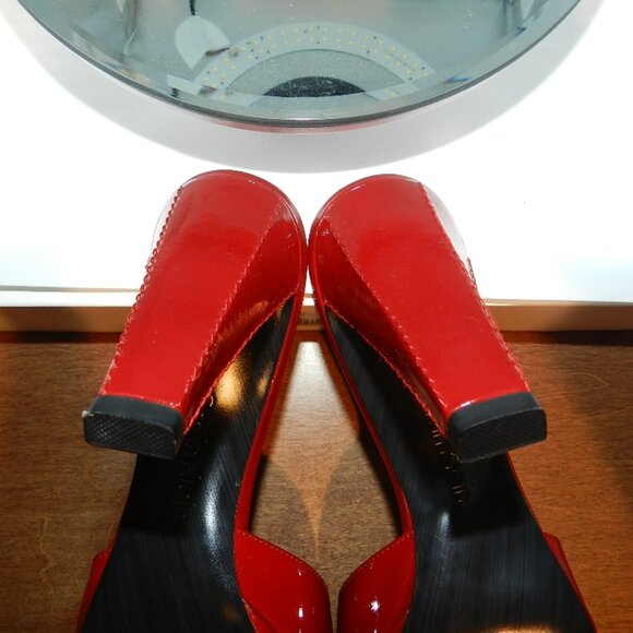 NEW Calvin Klein Vallina Red Patent Slide Mule Heels Size 7 - Picture 11 of 14